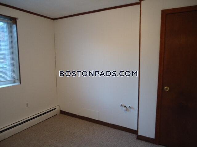 11 Brattle St-Unit -4 in Arlington, MA - Foto de edificio - Building Photo