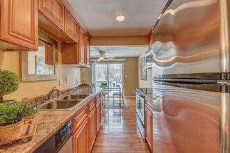 259 Robert Dr in Syracuse, NY - Building Photo - Building Photo