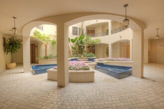 10305 Almayo Ave, Unit 202 in Los Angeles, CA - Building Photo - Building Photo