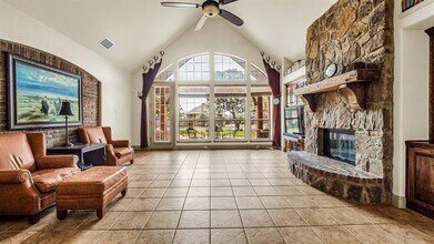 881 Winchester Dr in Lewisville, TX - Building Photo - Building Photo