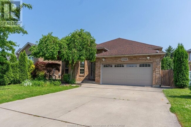 property at 1544 Imperial Crescent