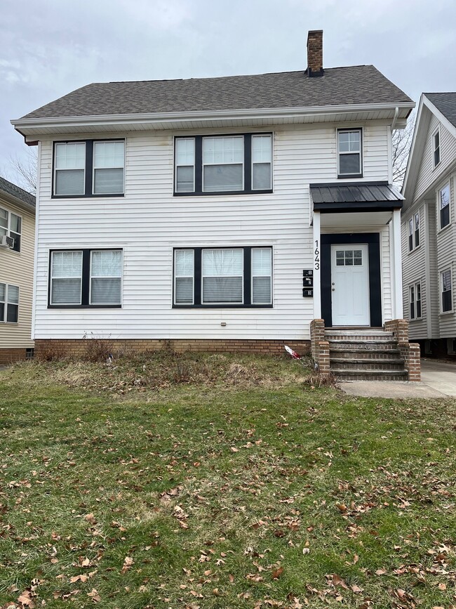 1643 Coventry Rd, Unit 1 in Cleveland Heights, OH - Building Photo - Building Photo