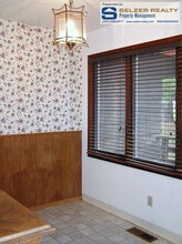 1598 Padula Dr in Willits, CA - Foto de edificio - Building Photo