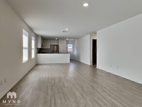 9807 Butte Crk in San Antonio, TX - Building Photo - Building Photo