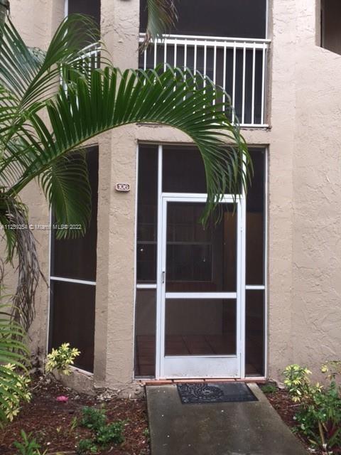 8606 SW 3rd St-Unit -106 in Pembroke Pines, FL - Building Photo