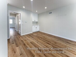 149-151 Rexford Dr in Beverly Hills, CA - Building Photo - Building Photo
