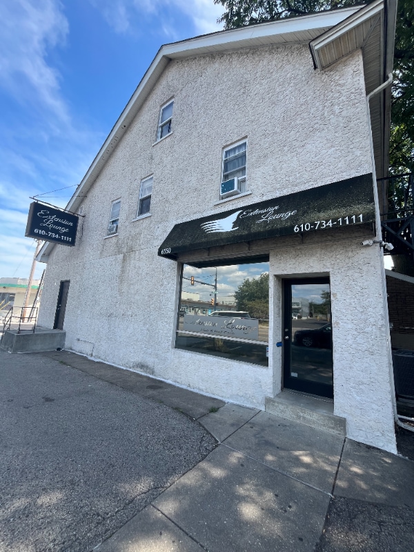 6550 Market St in Upper Darby Township, PA - Foto de edificio - Building Photo