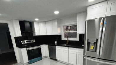 25 N Spring St in Ansonia, CT - Building Photo - Building Photo