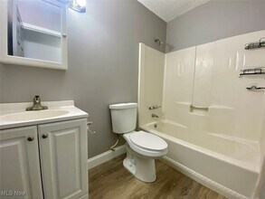 2595 Terrace Ave in Akron, OH - Building Photo - Building Photo