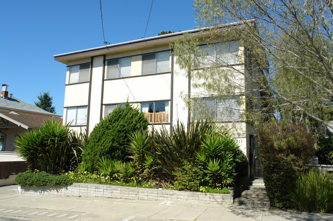 1811 Francisco St in Berkeley, CA - Foto de edificio - Building Photo