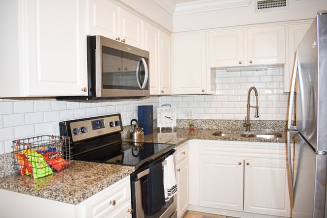 property at 3215 W Swann Ave