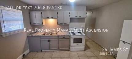 124 James St in Rossville, GA - Building Photo - Building Photo