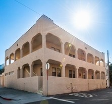 226 2nd St Apartamentos