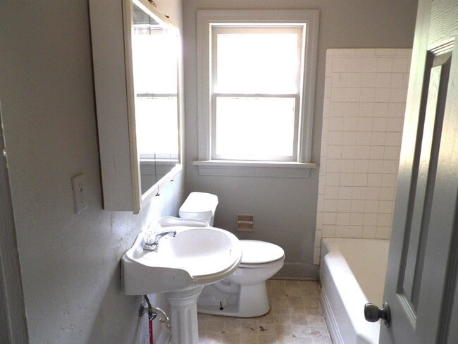 1714 NW Cherry Ave in Lawton, OK - Building Photo - Building Photo