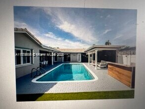 3740 N 53rd Ave in Hollywood, FL - Building Photo - Building Photo