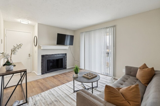 8208 Caribou Trail