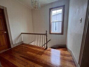 18 Houghton St in Somerville, MA - Building Photo - Building Photo