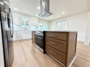 14911 Dutchmans Dr in Rogers, AR - Building Photo - Building Photo