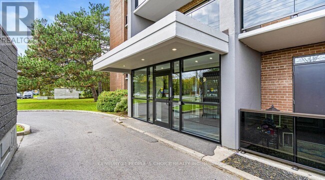 1219 Dundas St W in Mississauga, ON - Building Photo - Building Photo