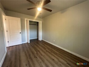 19221 San Marcos Hwy in Martindale, TX - Building Photo - Building Photo