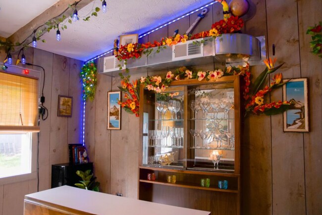 142 Nh 25 in Meredith, NH - Foto de edificio - Building Photo