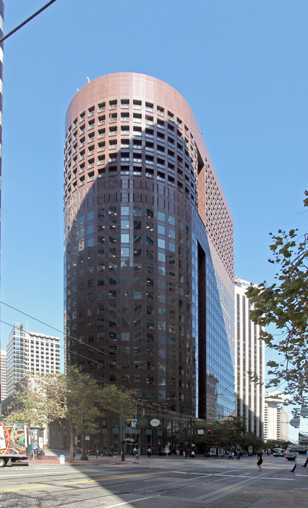 One Pine Street in San Francisco, CA - Building Photo