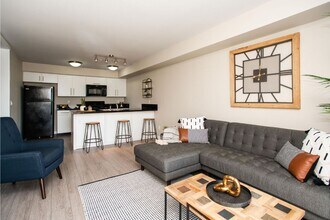 Sterling Manor in Regina, SK - Building Photo - Interior Photo