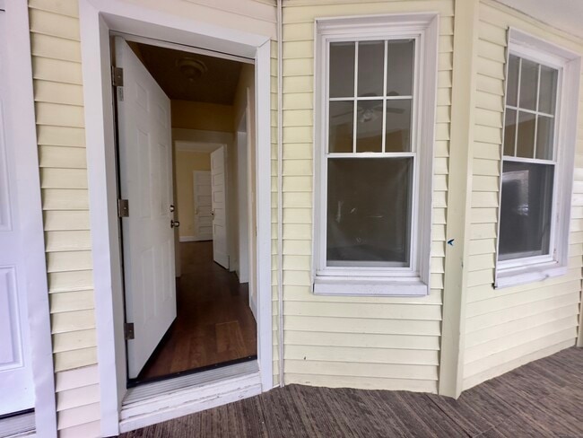 129 Clifford St in Bridgeport, CT - Building Photo - Building Photo