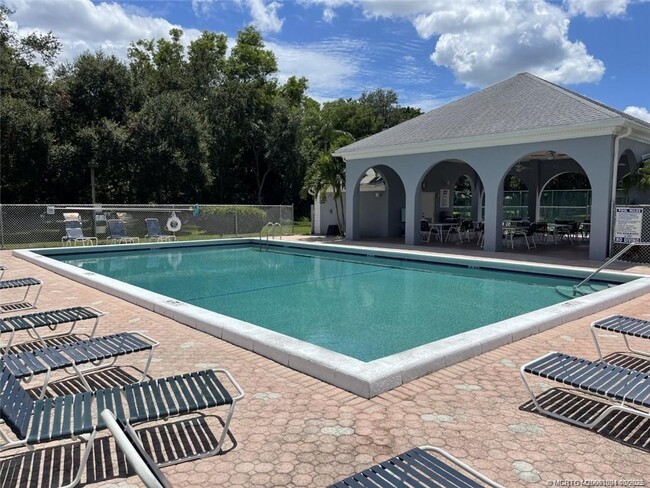 3206 SE Aster Ln in Stuart, FL - Building Photo - Building Photo