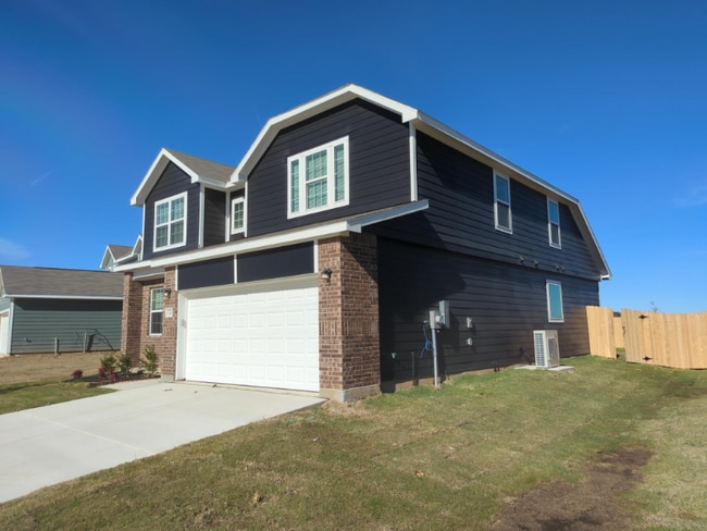 2436 Dahlia Dr in Fort Worth, TX - Building Photo - Building Photo
