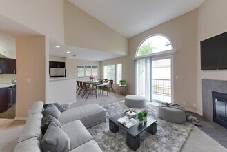 Fosters Landing in Foster City, CA - Building Photo - Building Photo