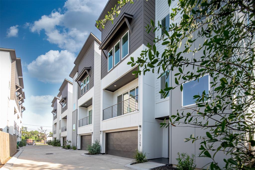 3215 Ennis St in Houston, TX - Building Photo