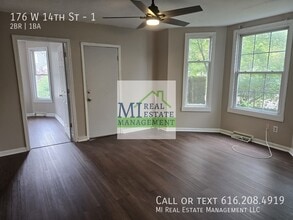 176 W 14th St in Holland, MI - Building Photo - Building Photo