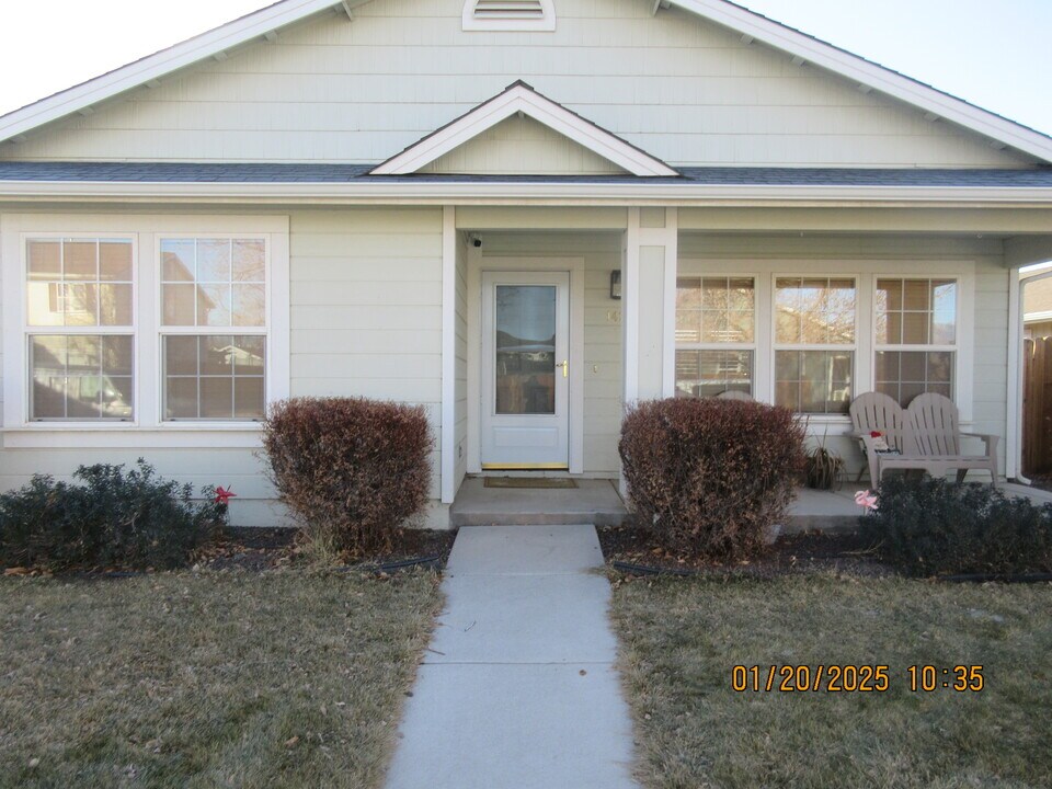 1427 Pin Oak Dr in Gardnerville, NV - Building Photo