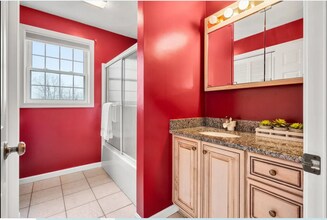 209 Garland Ave in Pelham, NH - Building Photo - Building Photo
