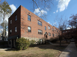 Colonial Manor Apartments in Philadelphia, PA - Building Photo - Building Photo