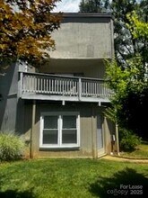 8020 Horse Chestnut Ln in Charlotte, NC - Building Photo - Building Photo