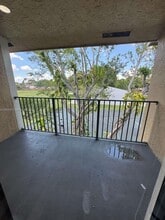 300 Palm Cir W in Pembroke Pines, FL - Building Photo - Building Photo