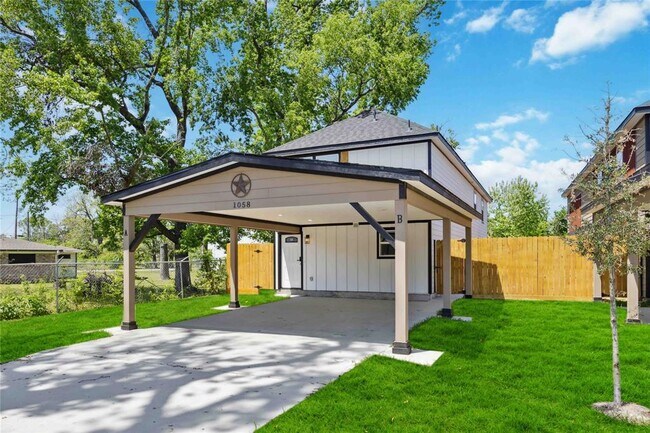 8637 Peachtree St-Unit -A in Houston, TX - Building Photo - Building Photo