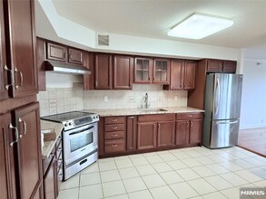 1265 15th St in Fort Lee, NJ - Building Photo - Building Photo