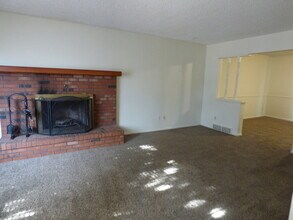 812 Cambridge Dr in Fort Collins, CO - Building Photo - Building Photo