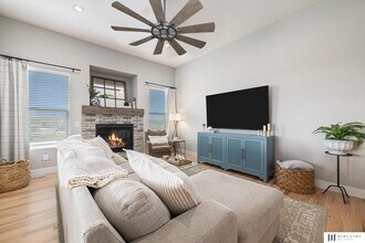 11976 S 118th Ave in Papillion, NE - Foto de edificio - Building Photo