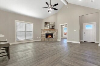 136 Calvin Dr in Wolfforth, TX - Building Photo - Building Photo