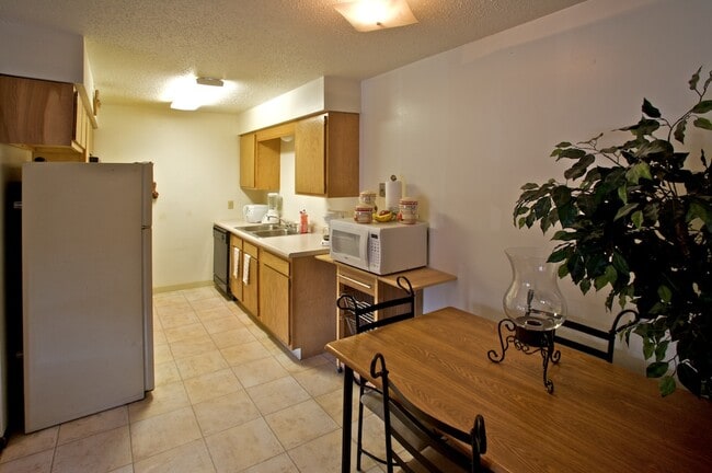Olive Terrace Apartments in Marshalltown, IA - Foto de edificio - Interior Photo