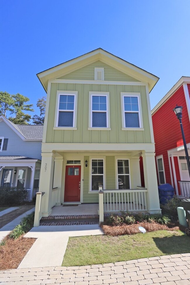 property at 307 Saint Anns Alley
