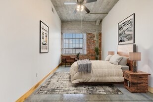 Fashion Square I in St. Louis, MO - Building Photo