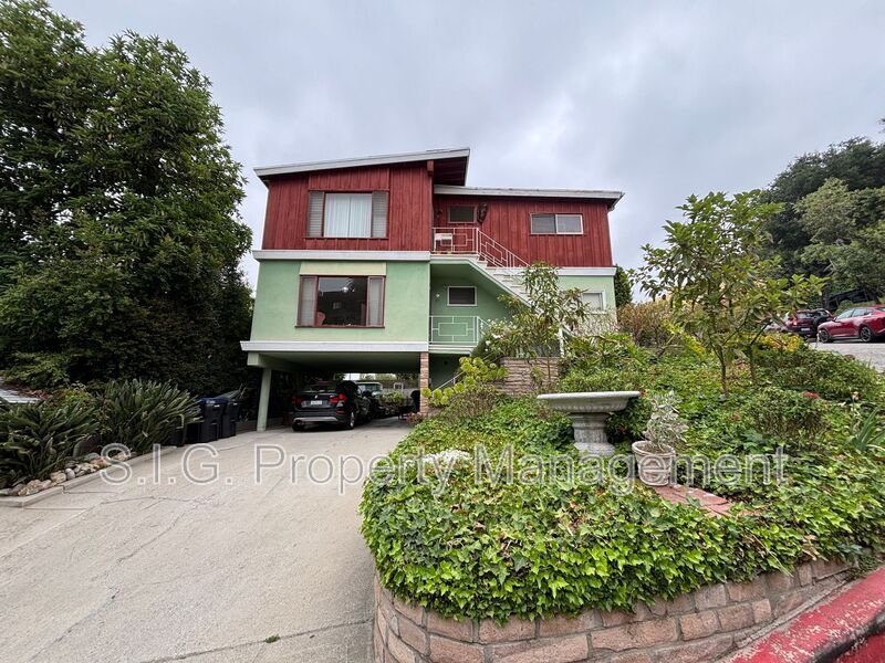 811 Reeves Pl in Glendale, CA - Building Photo