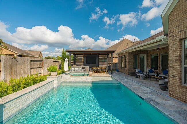 25403 Angelwood Springs Ln