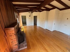 1924 Diamond Ct in Santa Rosa, CA - Building Photo - Building Photo