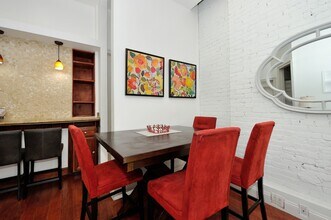7 W 81st St in New York, NY - Building Photo - Building Photo